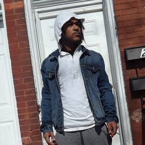 Meet your Posher, Max